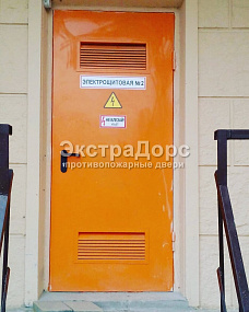 Противопожарные двери с решеткой от производителя в Сочи  купить