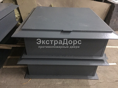 Серый огнеупорный люк с амортизаторами